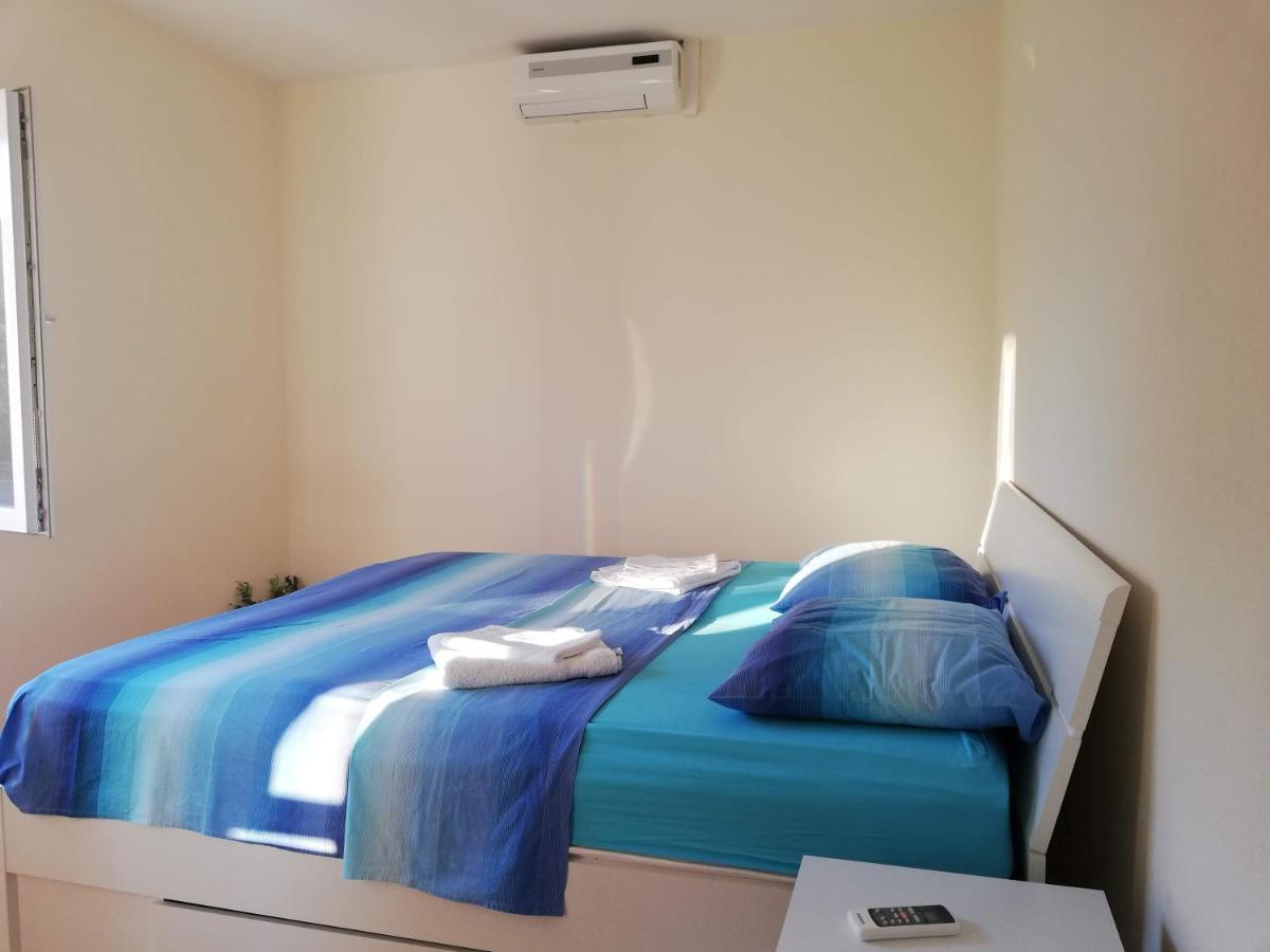 Fei Fei Apartments 2 Račišće Eksteriør billede